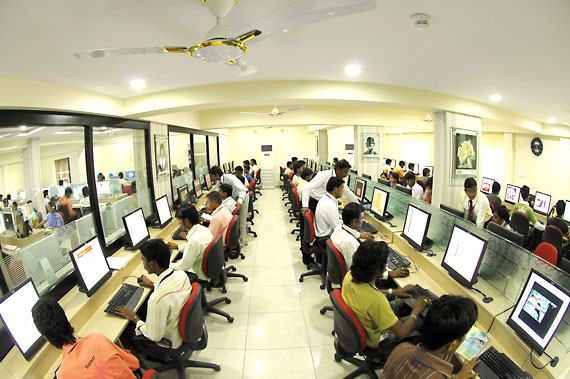 Photo Gallery - Creative Multimedia Academy, Labs, Class Rooms, Office -  Hyderabad - Telangana - India