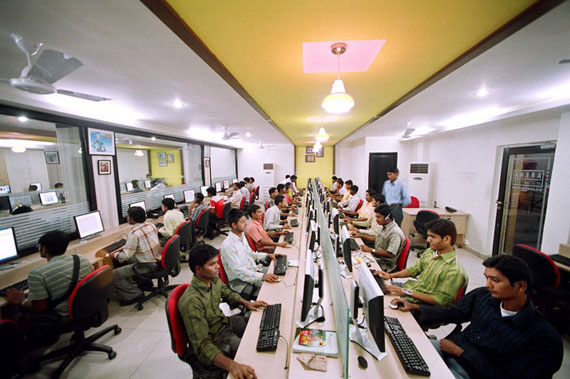 Photo Gallery - Creative Multimedia Academy, Labs, Class Rooms, Office - Hyderabad - Telangana - India Photo Gallery - Creative Multimedia Academy, Labs, Class Rooms, Office - Hyderabad - Telangana - India