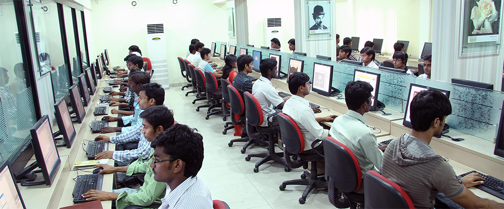 Labs - learning environment, largest Creative Multimedia Academy Centre